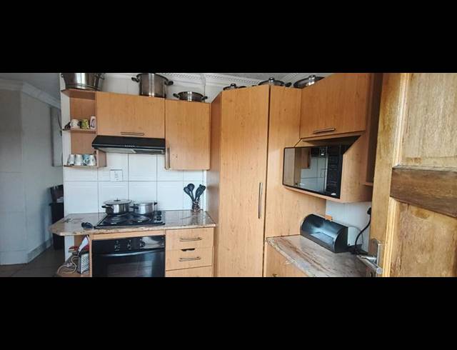 3 BEDROOM HOUSE FOR SALE IN PHILIP NEL PARK